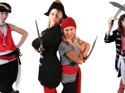 Image of pirate girl party entertainer in Sydney from Superheroes Inc.